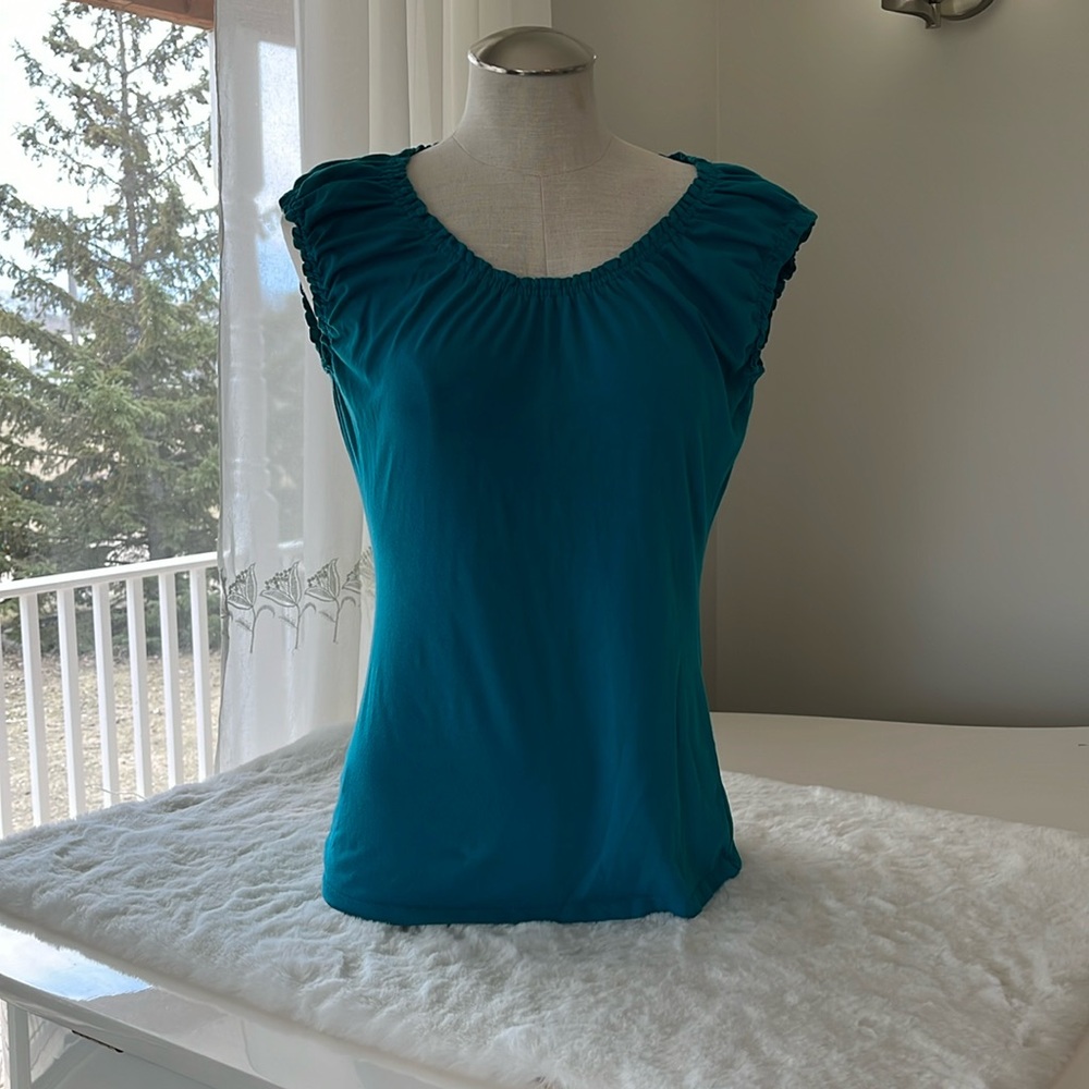 Loft cotton tshirt size small